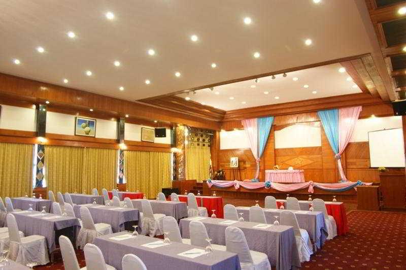 Jomtien Holiday Pattaya Hotel Exterior photo